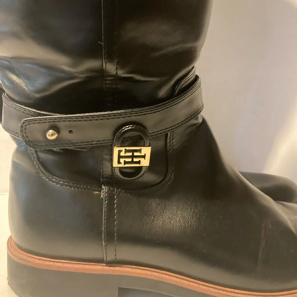 Tommy Hilfiger Black Leather Buckle Women Boot Size 9